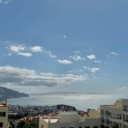Апартаменты Perla Do Oceano - Sea View With Xl Terrace Фуншал